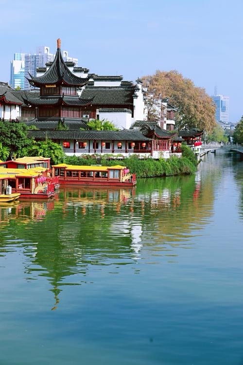 《从此梦中有南京》文：老男孩/诵：荆洪（美国）世界诗歌研究院【世界诗人名人展】10125期（图3）