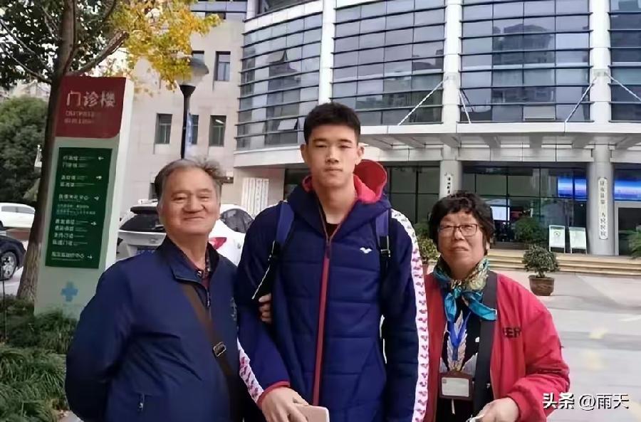潘氏宗亲同贺潘展乐夺冠（图10）