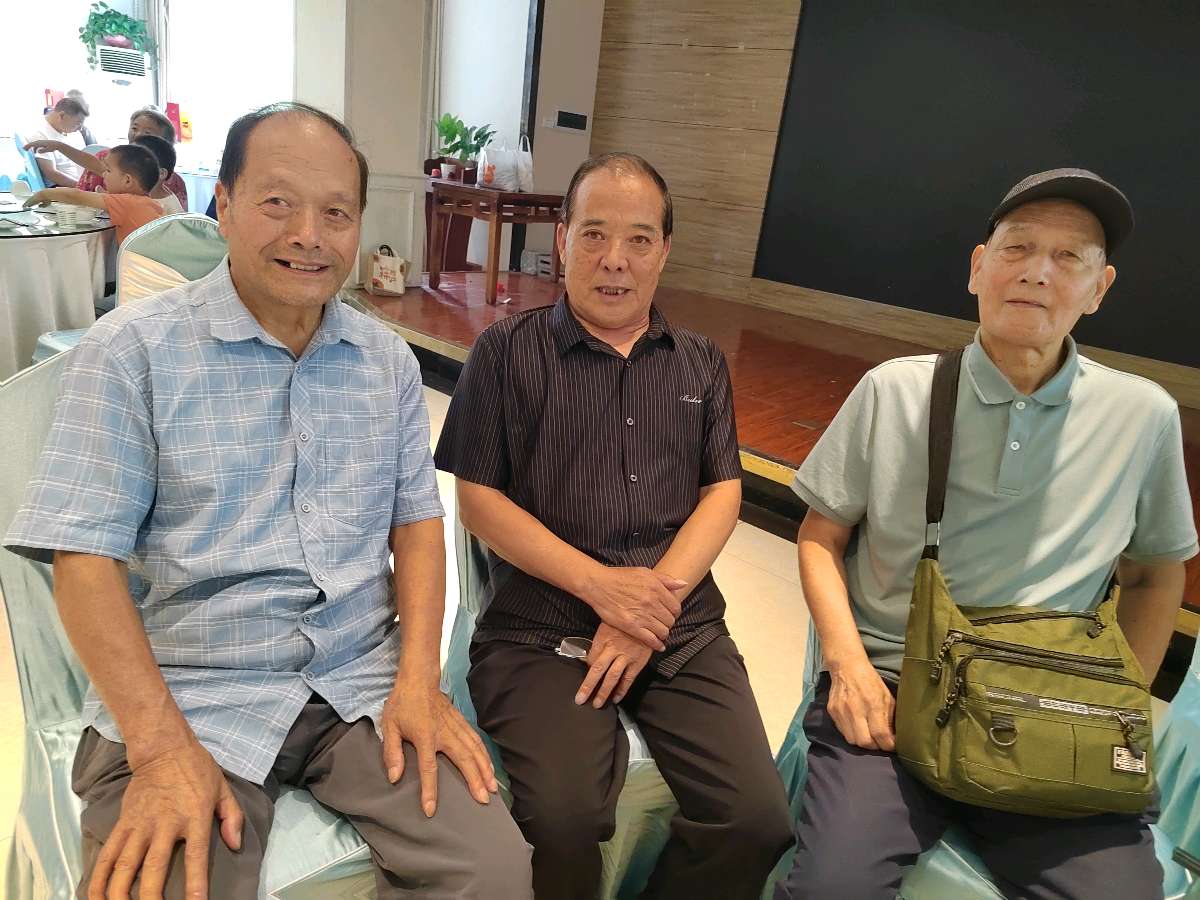 赵旭东（長民）∥昔日书记文书美搭档今日聚首柞水好甚欢