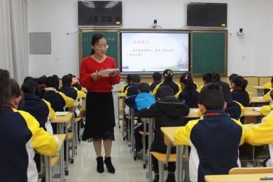 老师，您就是四季（外一首）文：周峰【长安街总社】世界诗人名人展10131期（图4）
