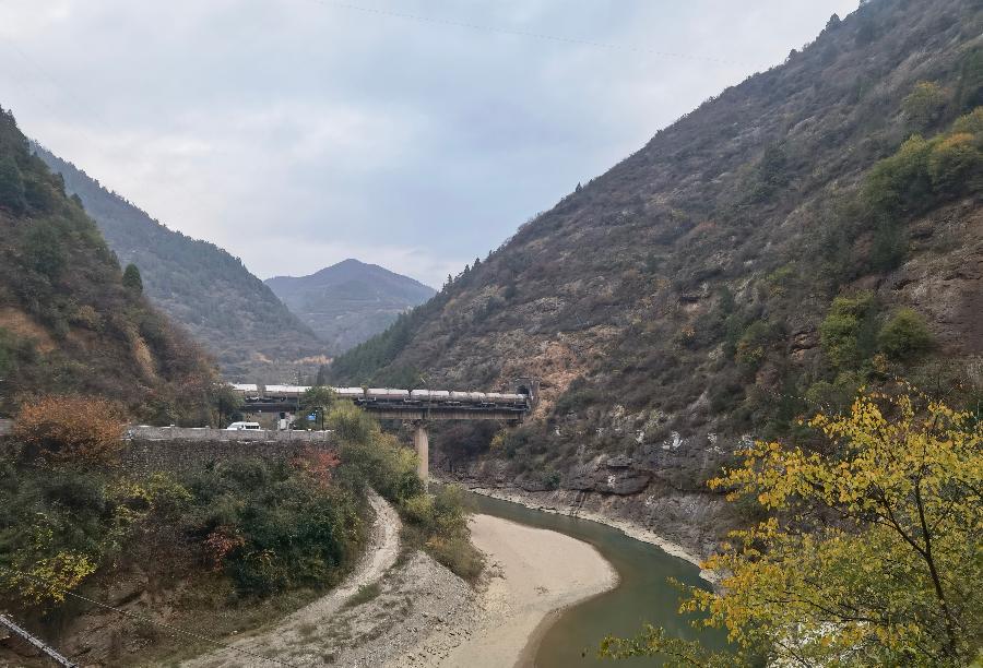 「散文诗」铁道线上的养路人（图8）