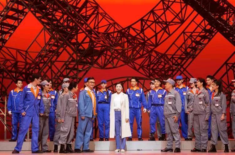 世界文学联盟//名家马振兴佳作《再访陈思思————演绎时代风采之演绎时代中国工人的浪漫与精彩》(图6)