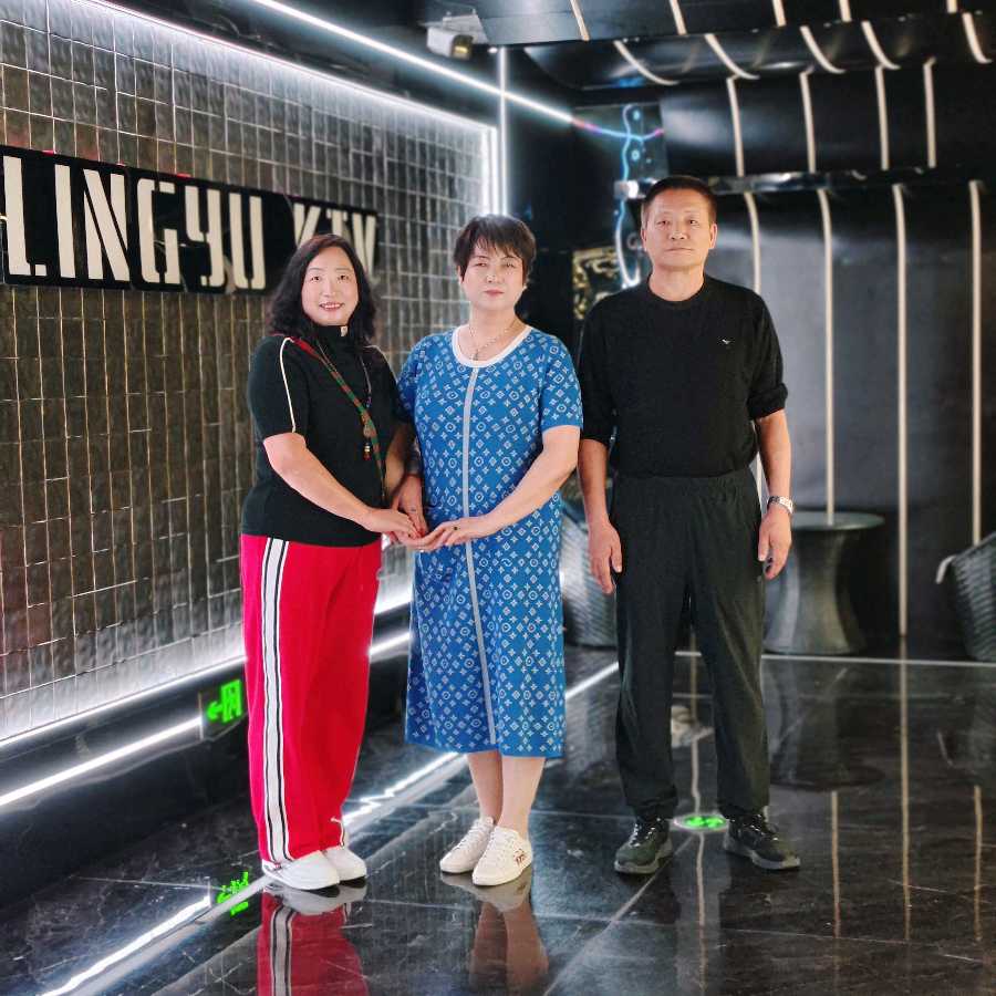 完美旅游唱歌群10月5日——庆十一活动KTV视频及照片完美展示（图8）