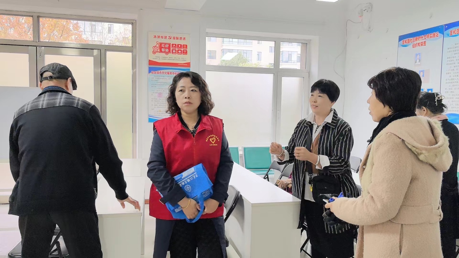 宜和园社区牵手哈尔滨助老松北第一志愿服务队:“我在文明实践站过重阳”，作者今又重阳（图9）
