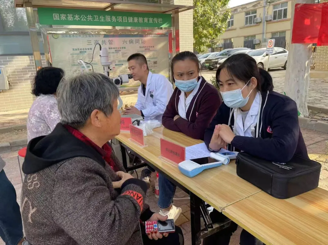心系桑榆 情暖重阳——聊城市眼科医院健康义诊活动（图7）