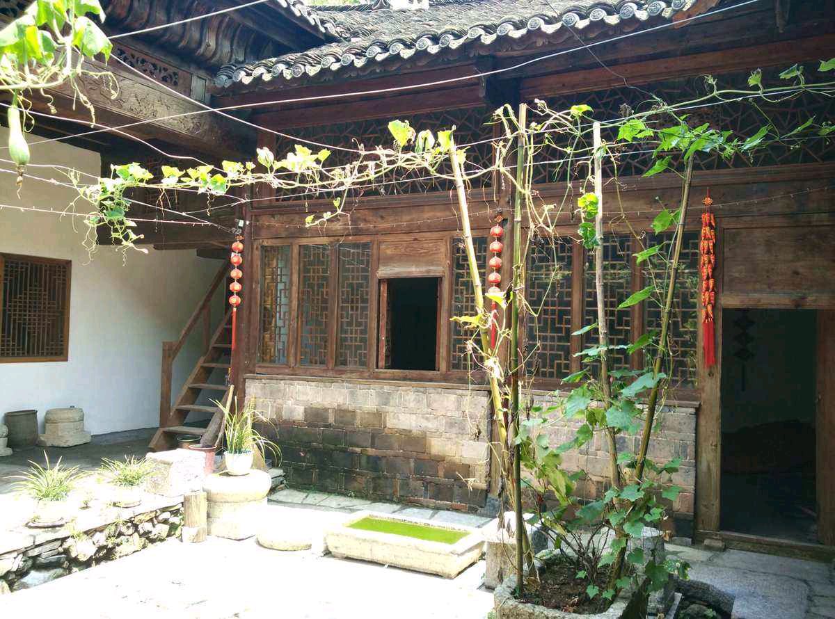 【长篇小说联播6】江南风雨文/汤文来第六集：深入虎穴 金牌主播/小薇（图2）