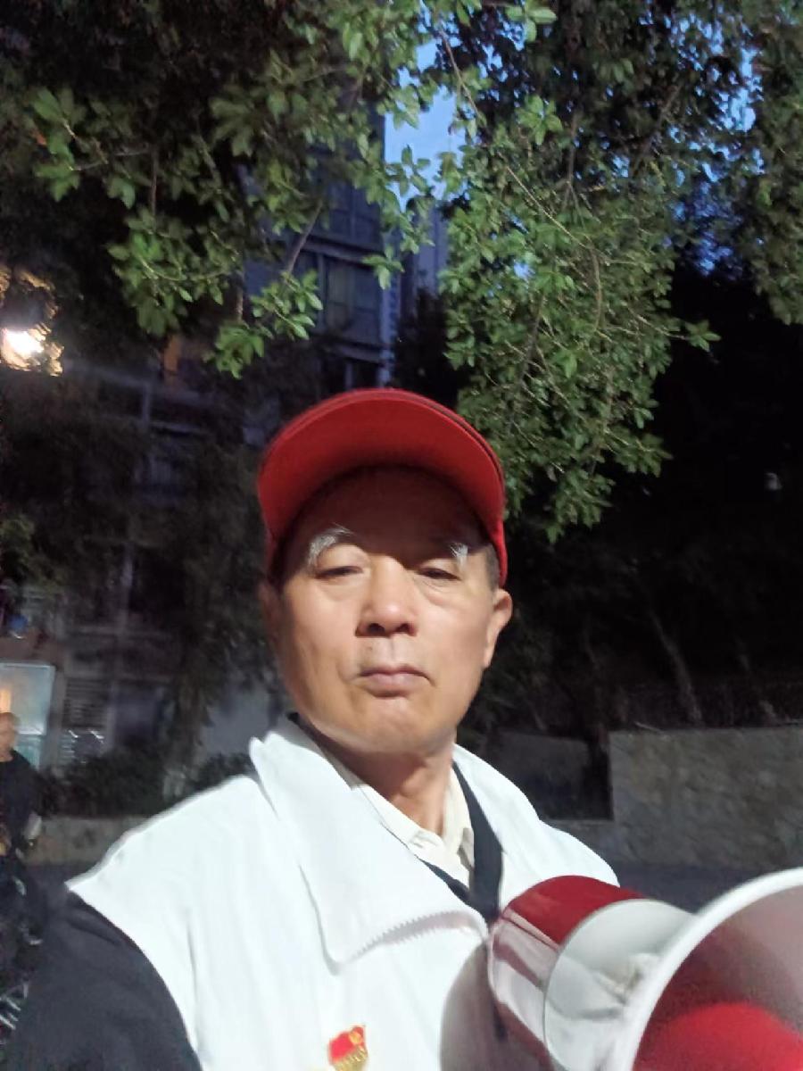 「随笔」又见洪哥助人为乐