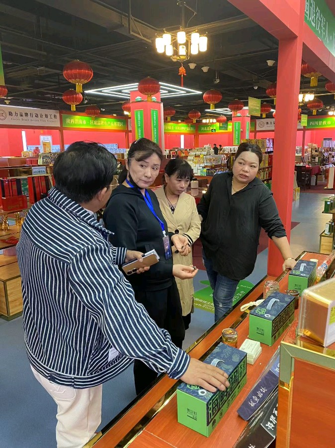 迈开脚步才向前～文||李萍～诗||李耀文（图11）