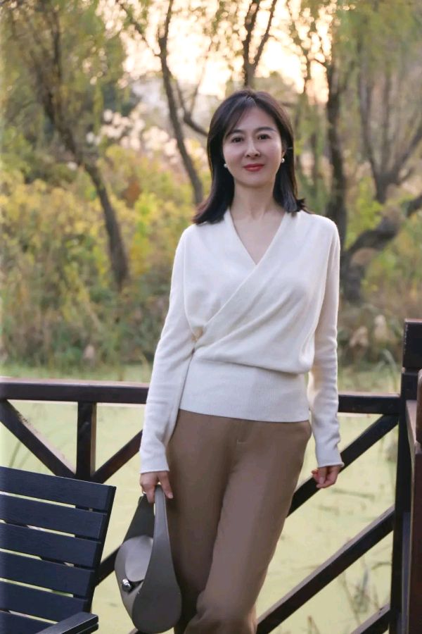 【中國新聞詩雯网】大结局《岁月温柔以待》雅君（图5）