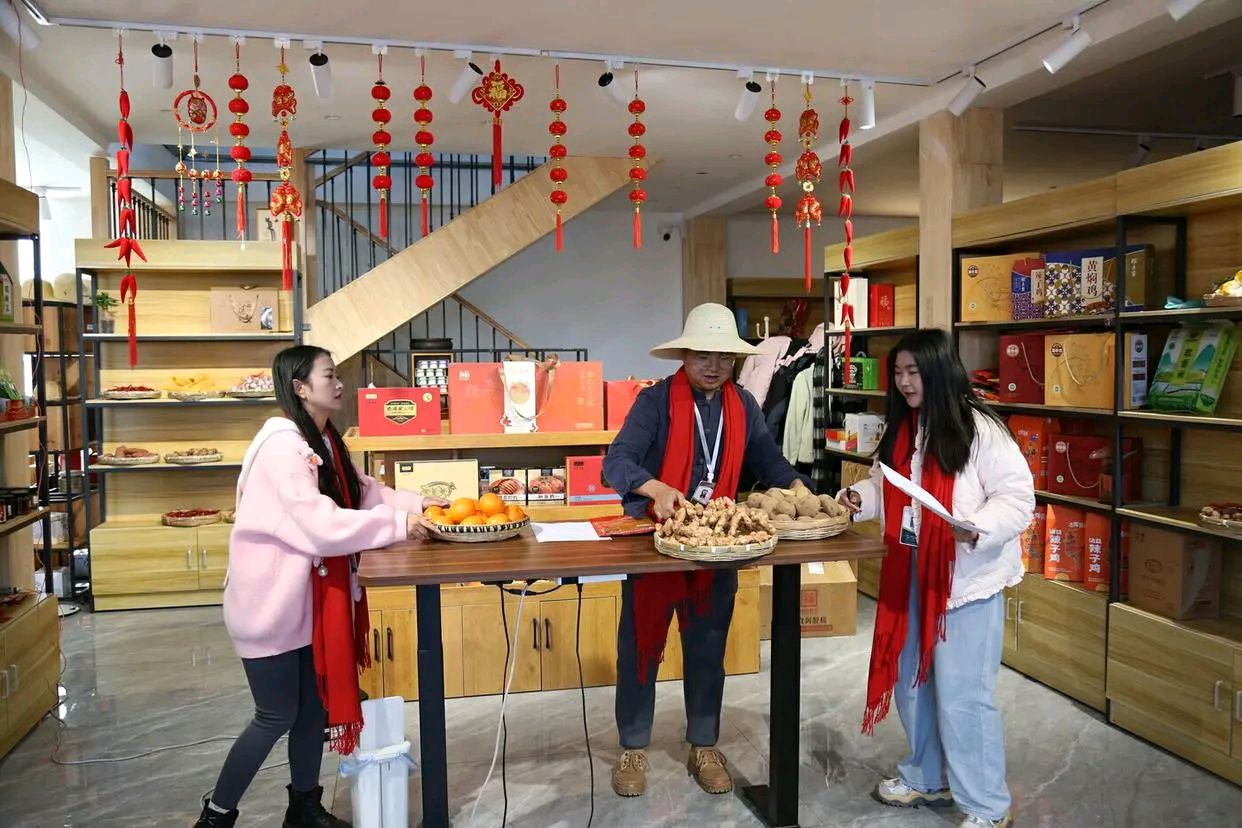 沾益区：电商助农，文艺添彩，共绘乡村振兴新画卷（图4）