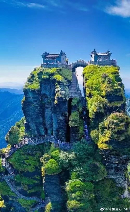 我在梵净山下等你-赤脚诗童【四合院诗刊】世界诗人名人展10325期（图5）