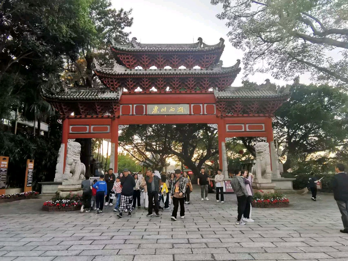 夕阳下的广东惠州西湖/摄影：王夫（图3）