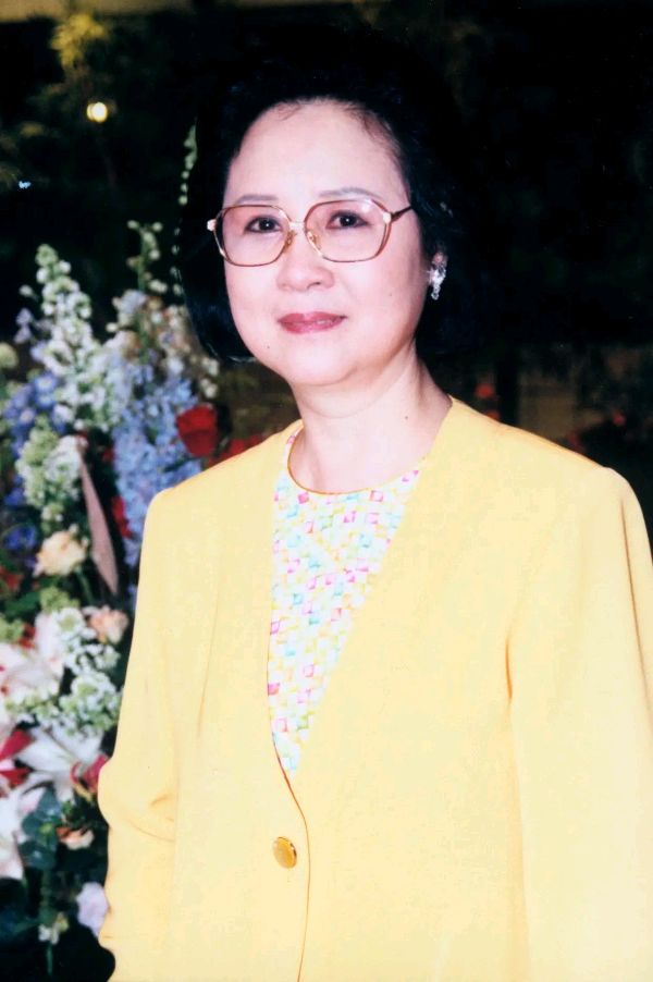 荐赏:寿楼春·悼念琼瑶女士//文/九文//《诗海洋》征稿……（图3）