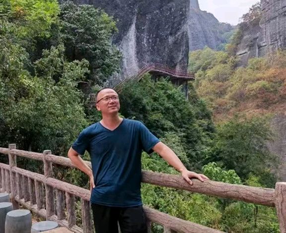 高歌一曲扬千古 乐道三章表寸心∥世界网络都市头条斑斓闪烁一页∥2024年桂林漓江诗书画社推荐优秀综述∥都市头条第228期∥书法江湖第20期(图30)