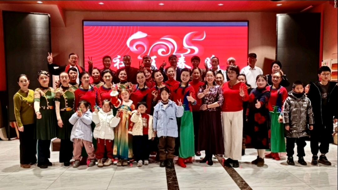 春之华章：牡丹花语艺术团的新春盛演（图4）