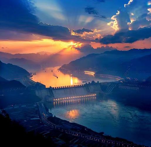 曹绍民的《快递三峡情》