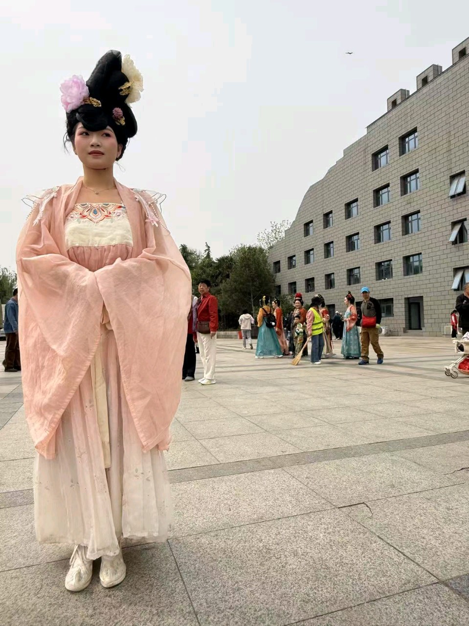 感春作者：李献彬（图5）