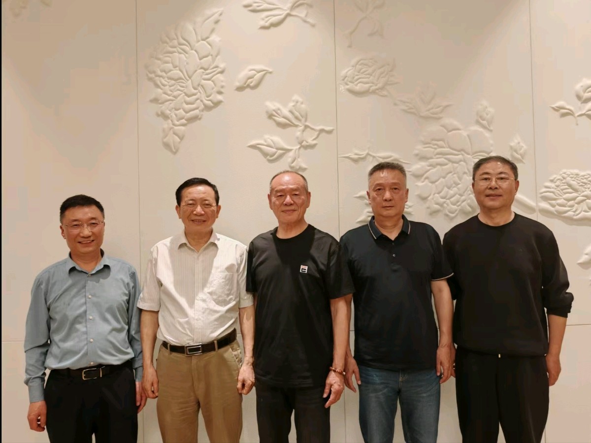 蝶恋花·重逢寄东阳老友