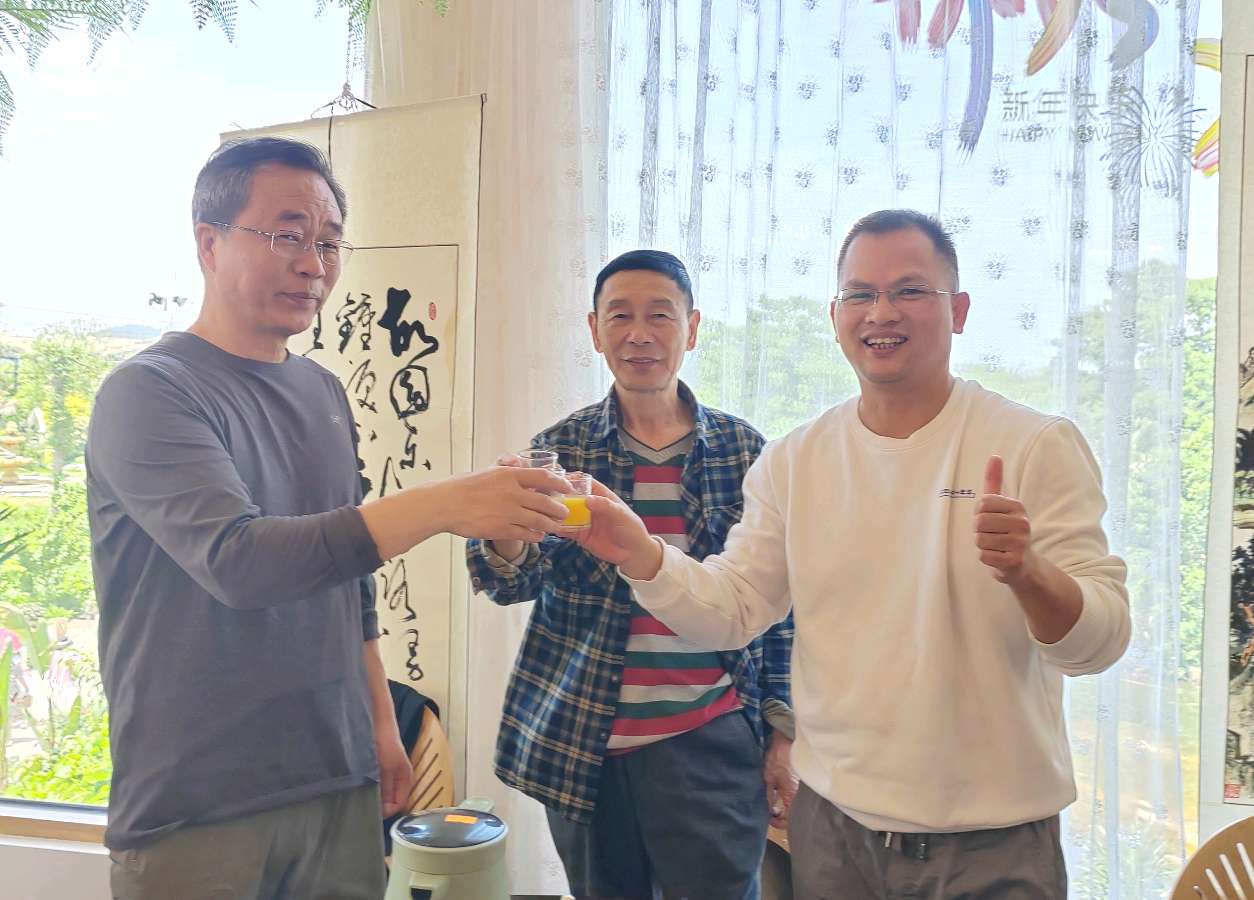 红园伴客延衰老-好瑞扬名管健康∥韦运雪.李海鸣.唐江.冯继斌.莫天华.刘兴华.班镇.刘兵.牛在坤等佳作欣赏∥桂林漓江诗书画社微刊都市头条246期暨书法江湖41期（图107）