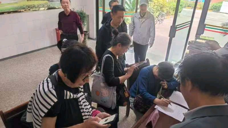 蓝田县城关中学校史暨校友文集《先河》刋印发布仪式在蓝田县城关中学会议室成功举行（图16）