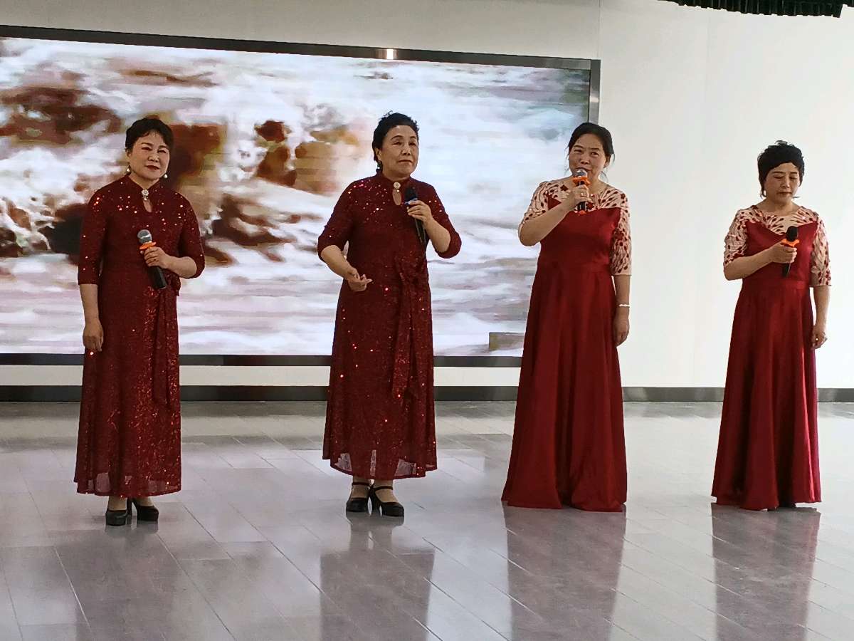 母爱永恒，岁月静好——中信社区红心朗诵沙龙在长春九圣祠社区与红色印记朗诵团联合演出纪实（图4）