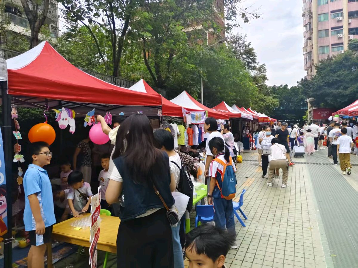 穗天河区天园街翠湖社区举办双节同庆展新貌多元融合促发展活动（图3）