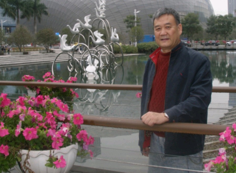 黑马建雄、赵明、郑义伟作词音乐作品《男人的酒》