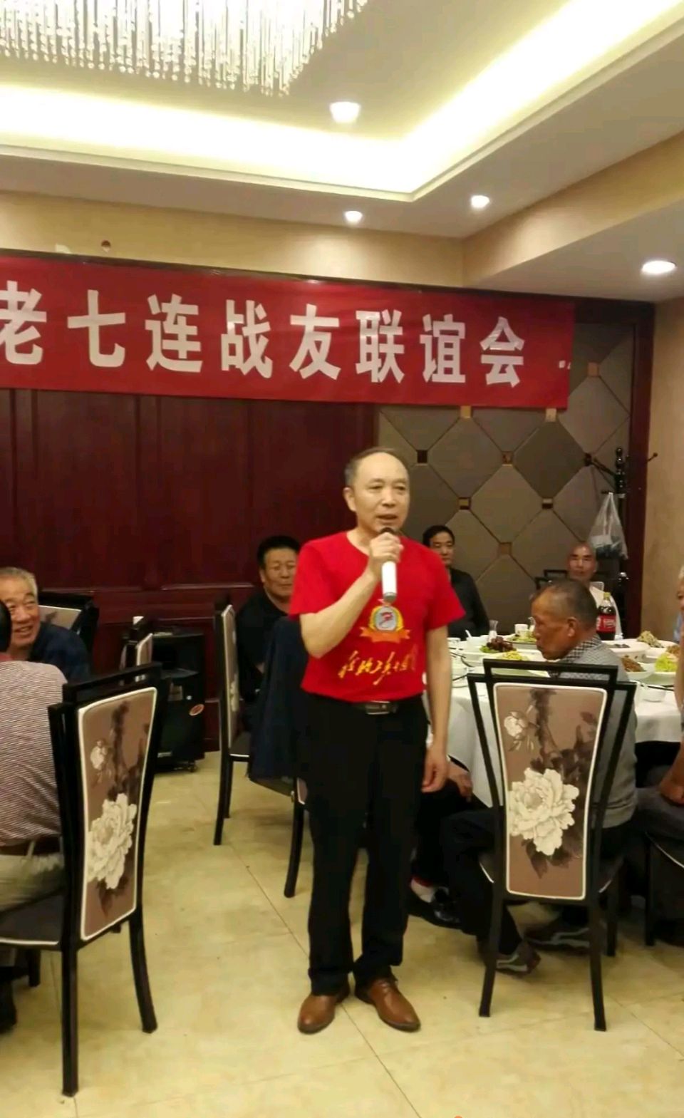 【那年那月】张富贵：七律•题刘振芳遗作刊发*渭南圆梦 战友情深～～工兵十四团老七连渭南聚会掠影*作者：刘振芳*北京头条.西安头条.都市头条发布！（图37）