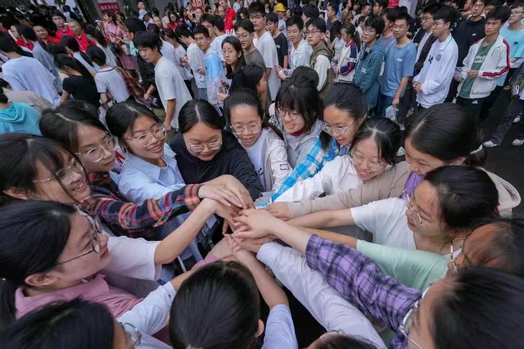 【都市头条向幸福出发编辑部】第13644期 华侬农作品120(图10)