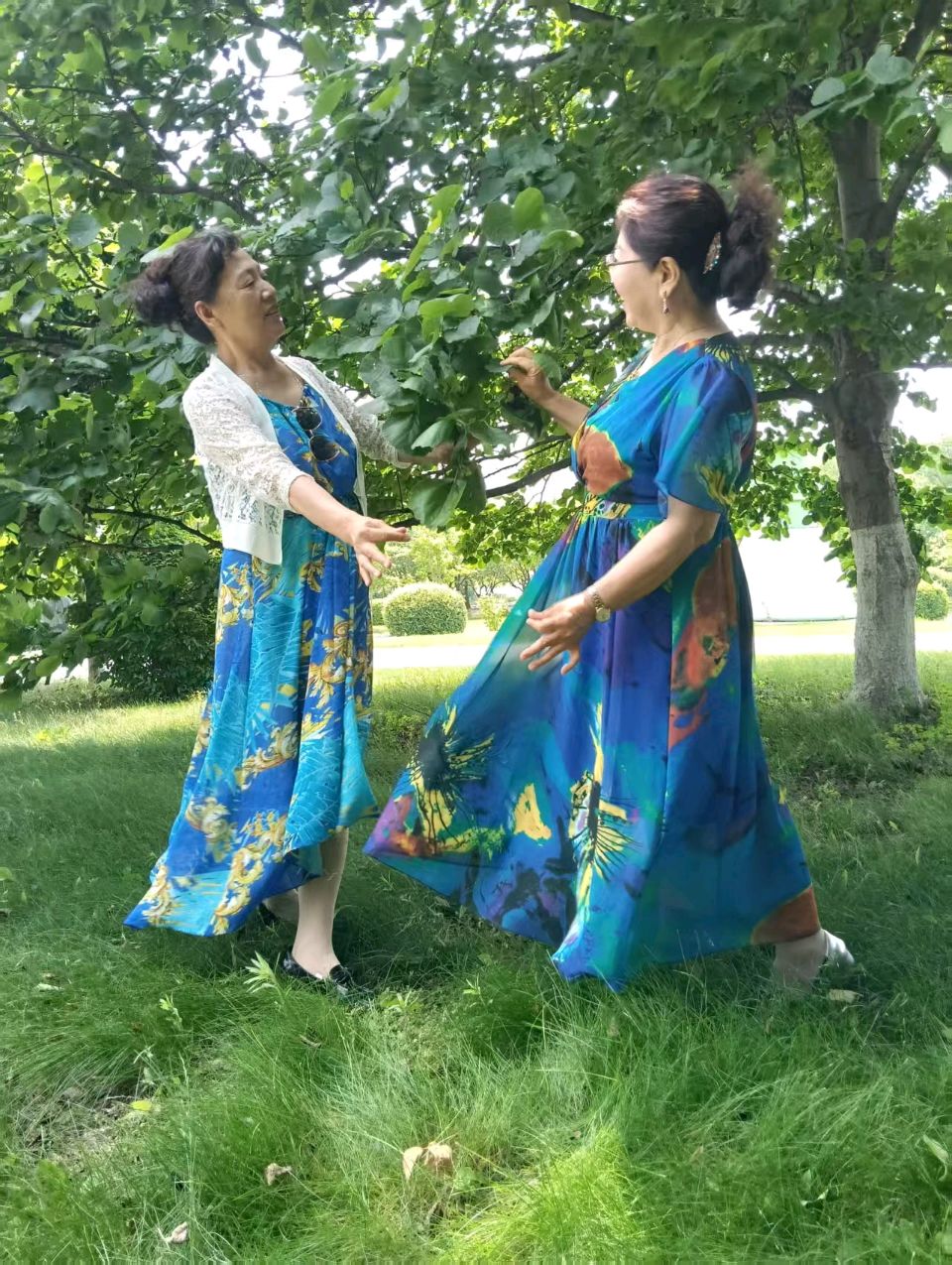 （照片版）煤矿战友相聚 共叙五十年情——五十年前的同事相聚照片留念（女生专版）（图31）