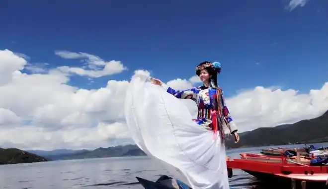 霞绡与山水同帧：韵丽人的云南行吟札记～文◑轩源（图13）