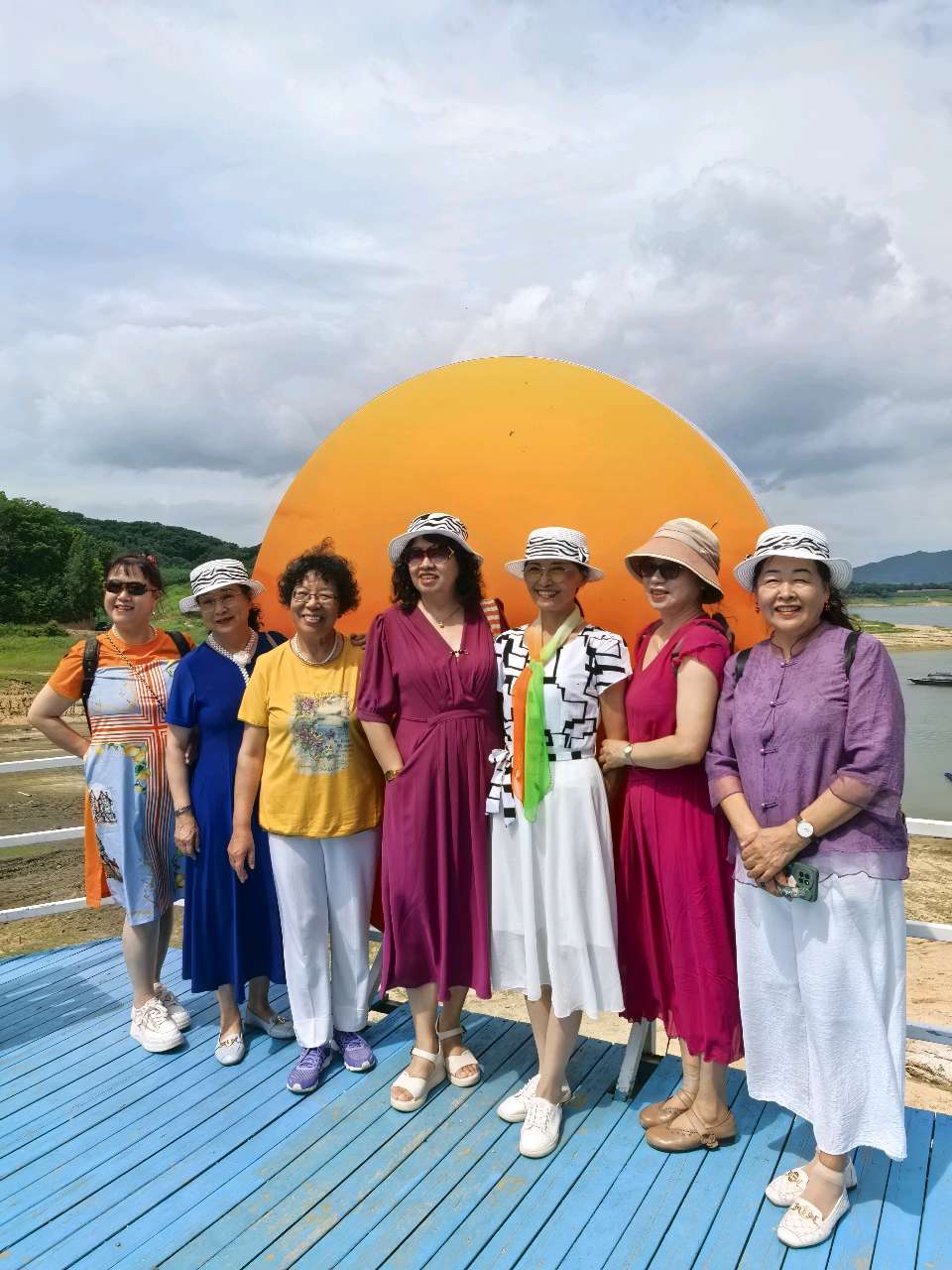 （照片版）天鹅湖艺术团团西海浪一日游剪影（图36）