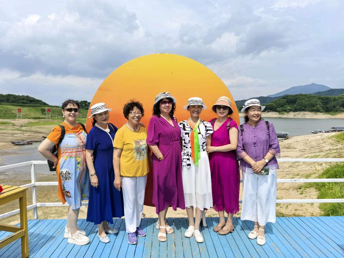 （照片版）天鹅湖艺术团团西海浪一日游剪影（图66）