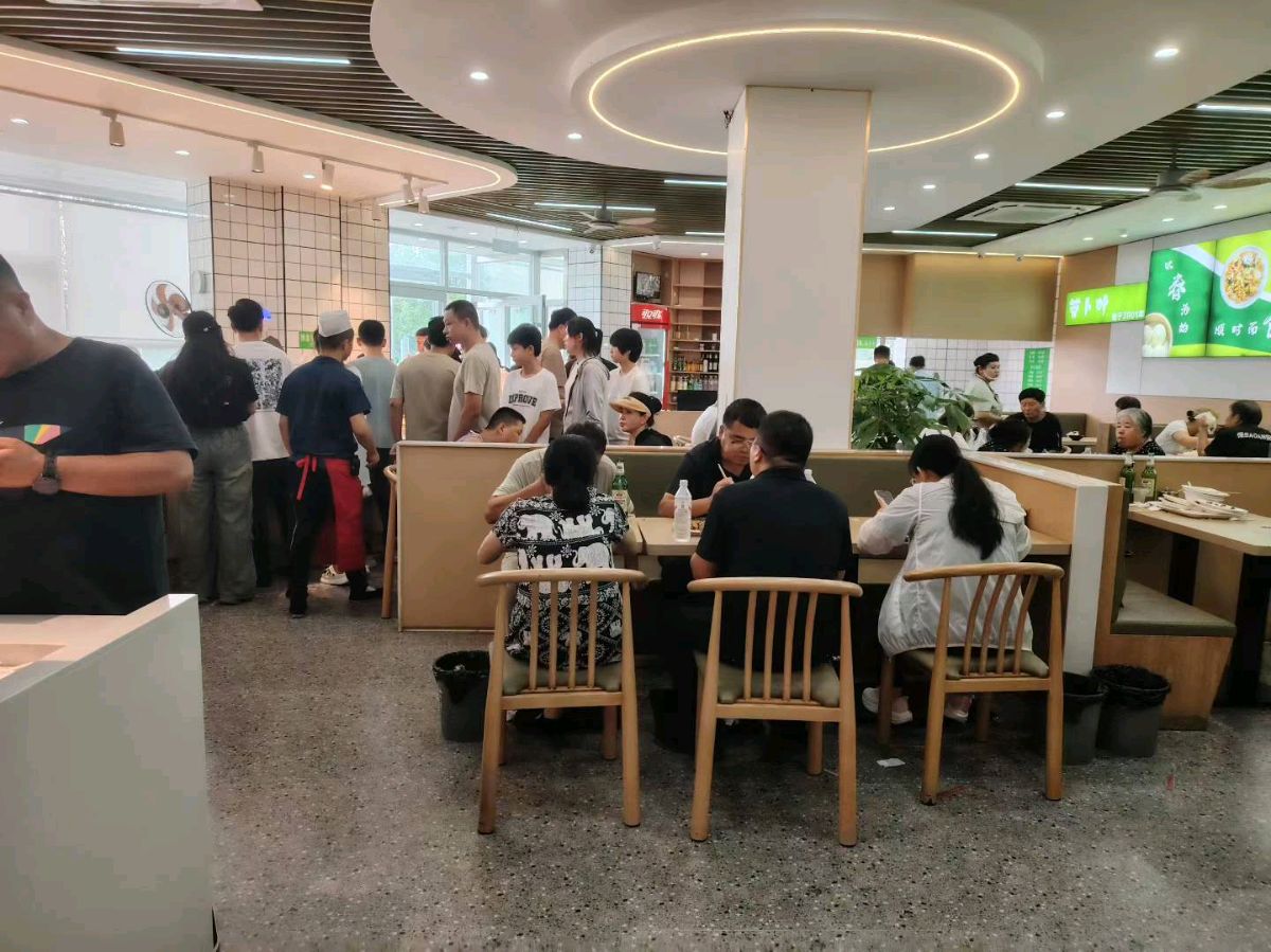 【都市头条向幸福出发编辑部】第13883期 人 间 烟 火（图2）