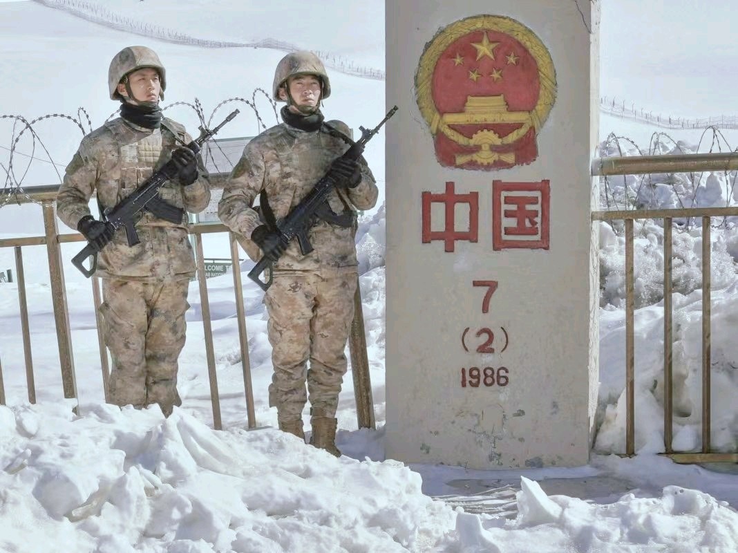 【九月茶韵文学诗社】八一建军节特刊《中国界碑》作者/刘林丽 合诵【五月的鲜花诗歌朗诵艺术团】音乐合成/冬虫夏草 编辑制作/刘林丽（图6）