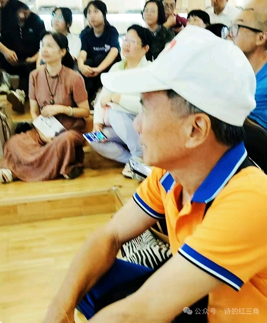 以热爱和专注，以坚持和勤奋去耕耘，假以时日，必将收获心颜常驻的果实。让灵魂高贵，绽放芳香……（图2）