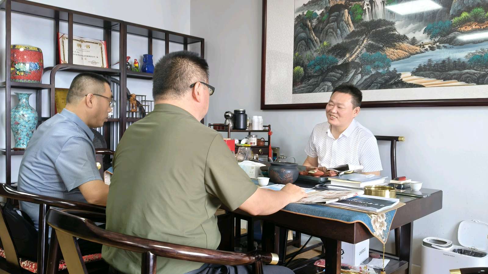 拥军爱警网与河北省民营经济发展促进会携手 共拓公益合作新路径（图2）