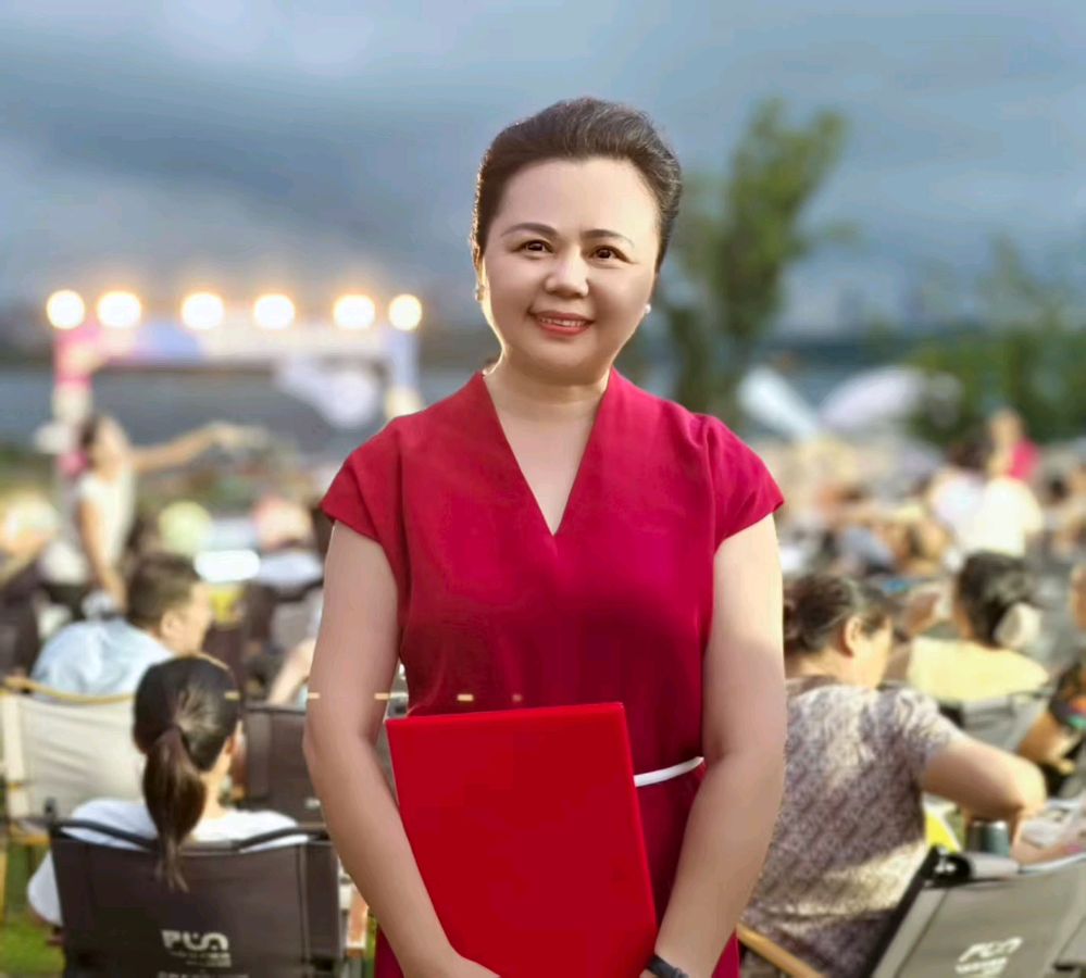 丽琴朗诵当代著名诗人熊游坤作品《世运写华章》(图2)