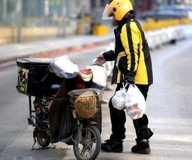【荣耀中国】七律·外卖员隆光诚（广西南宁）（图4）