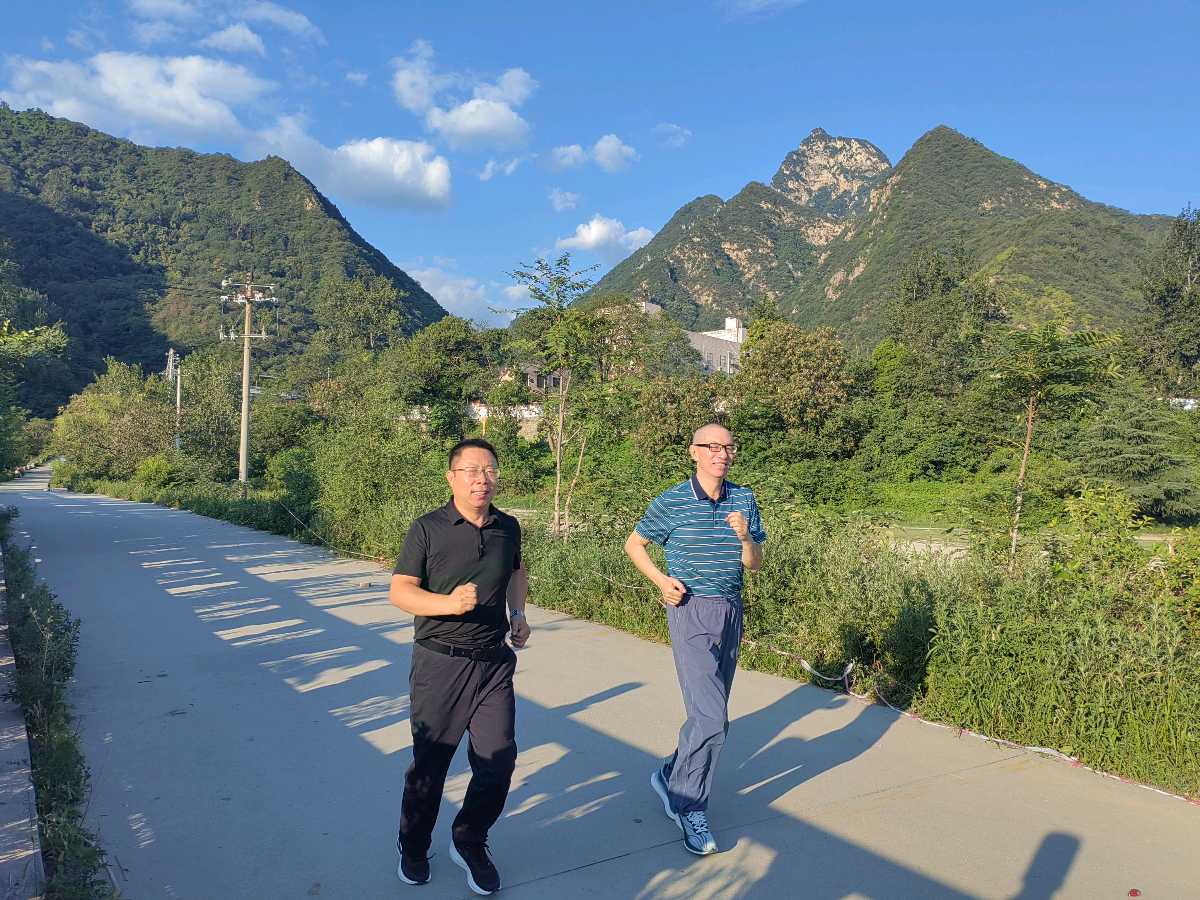 未来教育家的风采——张海峰长治西安讲学记（图10）