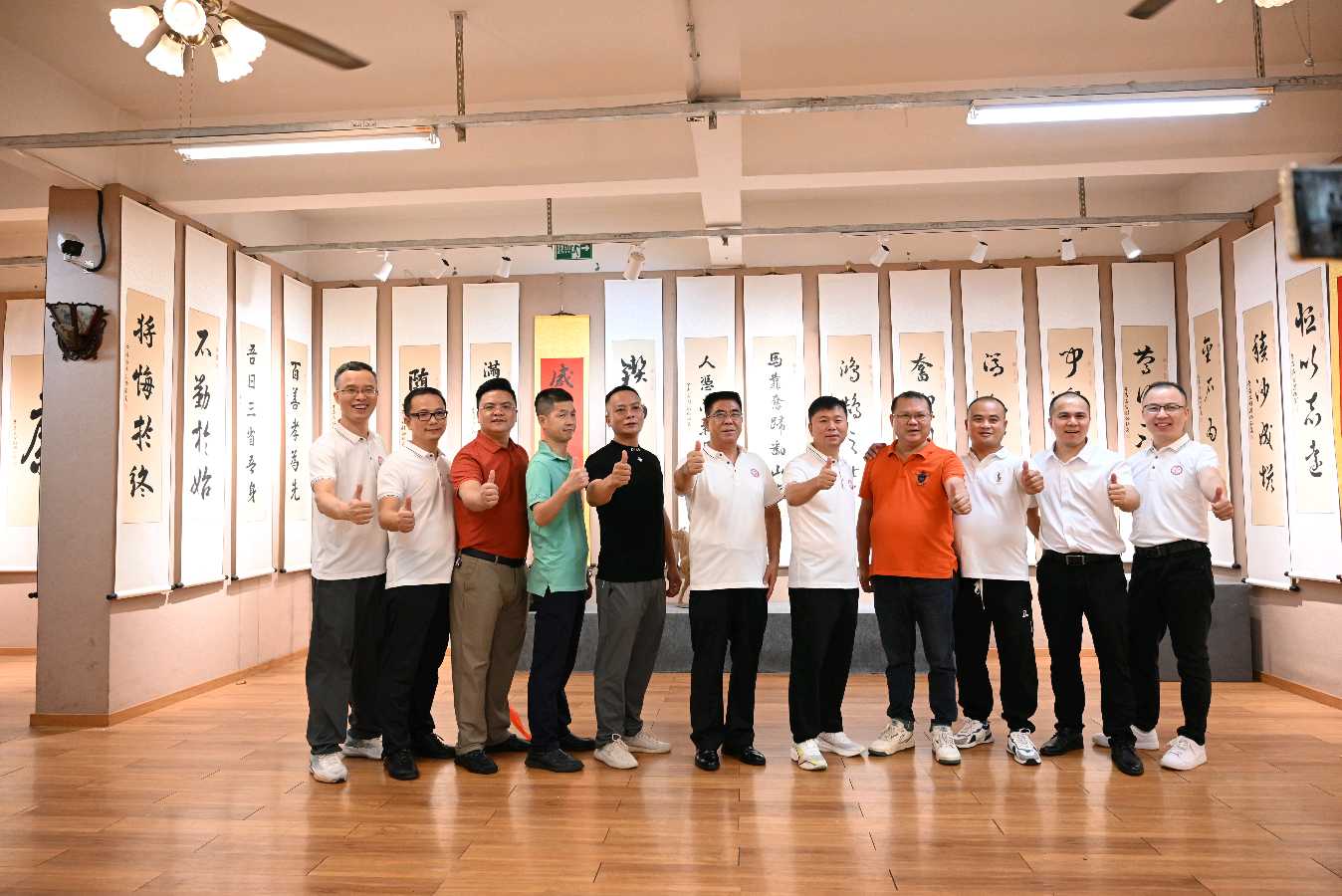 墨韵颂党恩 丹青铸军魂（图2）