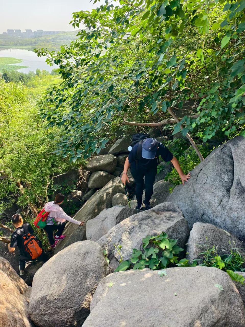 攀爬小华山（图3）