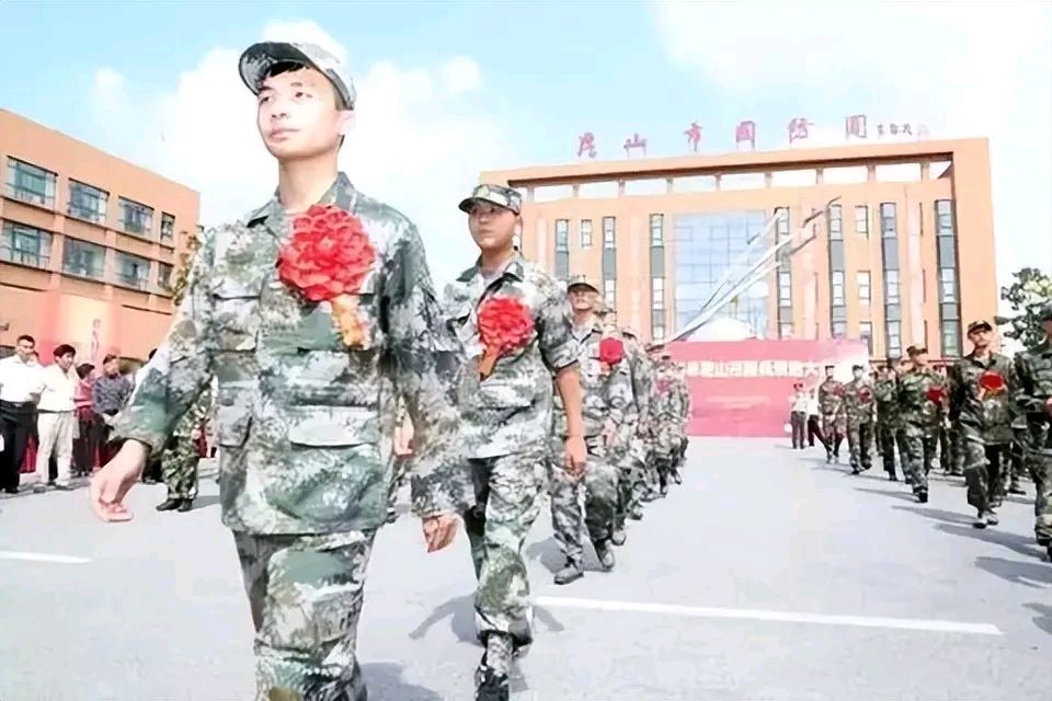 【正宫·醉太平】从戎卫国当兵去（文/邹晓华）……莲叶之珠文学社（图4）