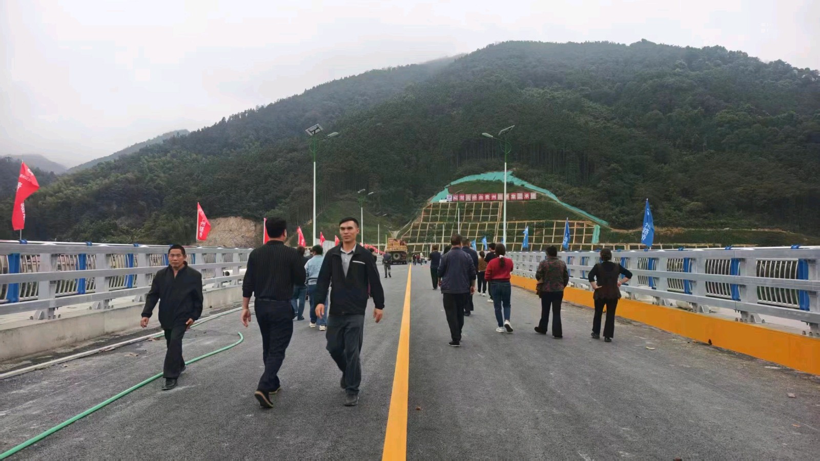 《🇨🇳中国人民诗刊》【陶澍大桥赋*并序】(第3700期）湖南诗人:肖购初的作品（图3）