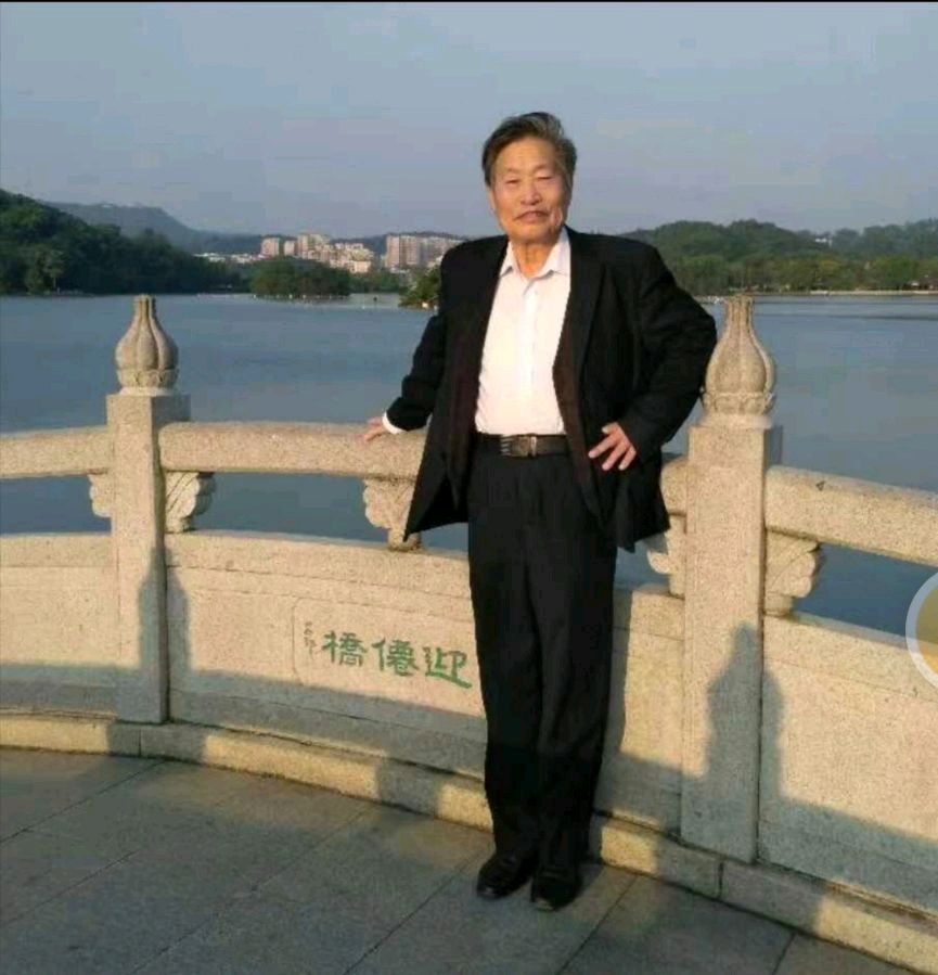 陈辉//今天是我生日（七律）