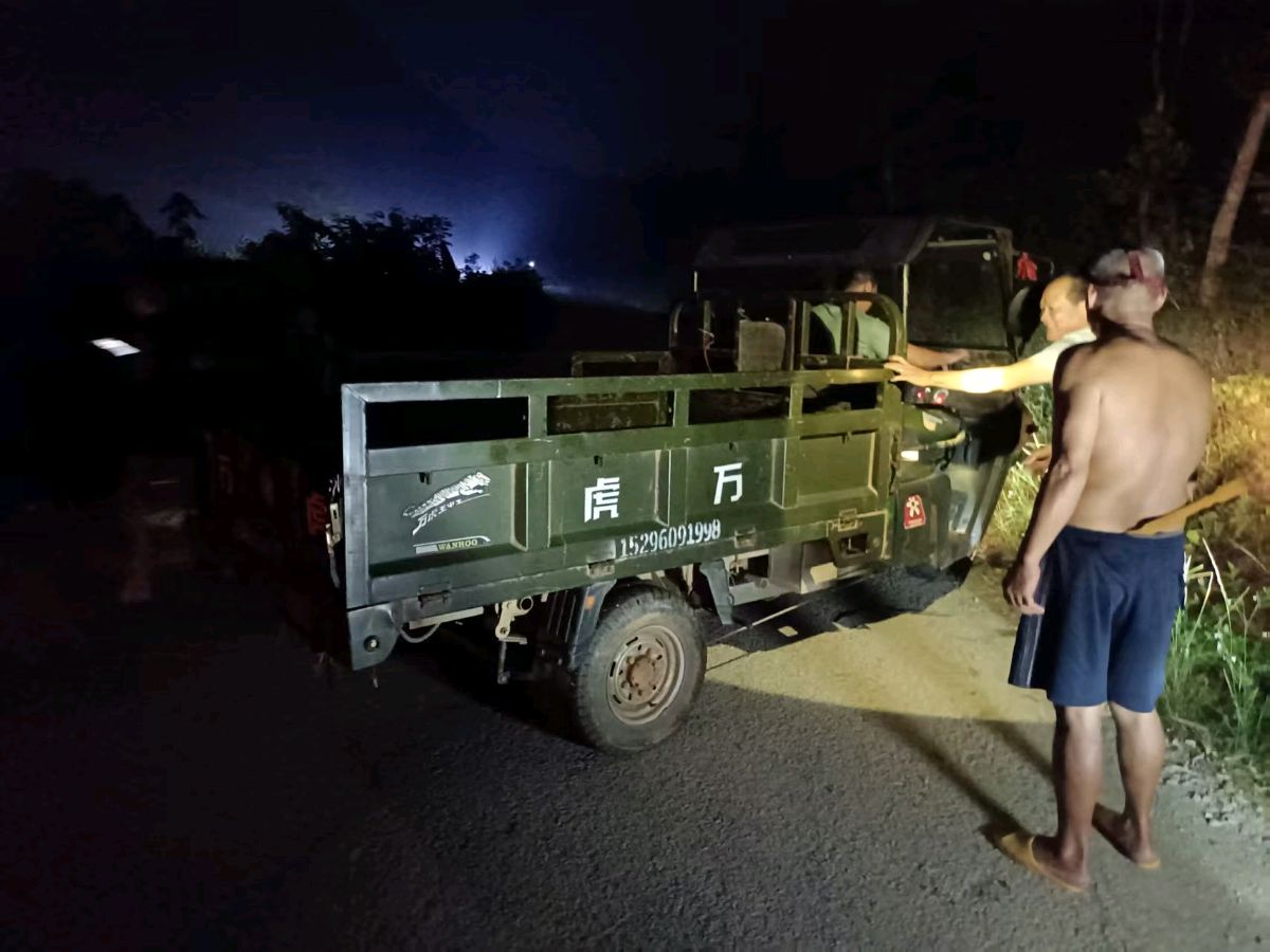 《国庆黑夜中的温暖接力》——记广东好人谭建鹏 文/谦坤 图/建鹏 晋粤传奇平台（图3）