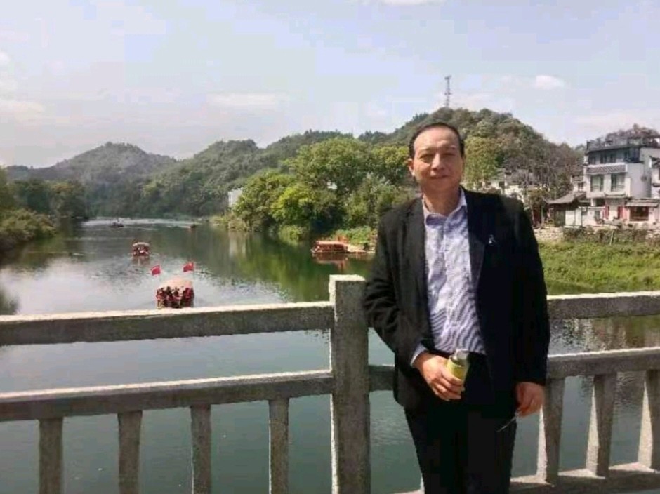 化工城的环保眼镜/黄新