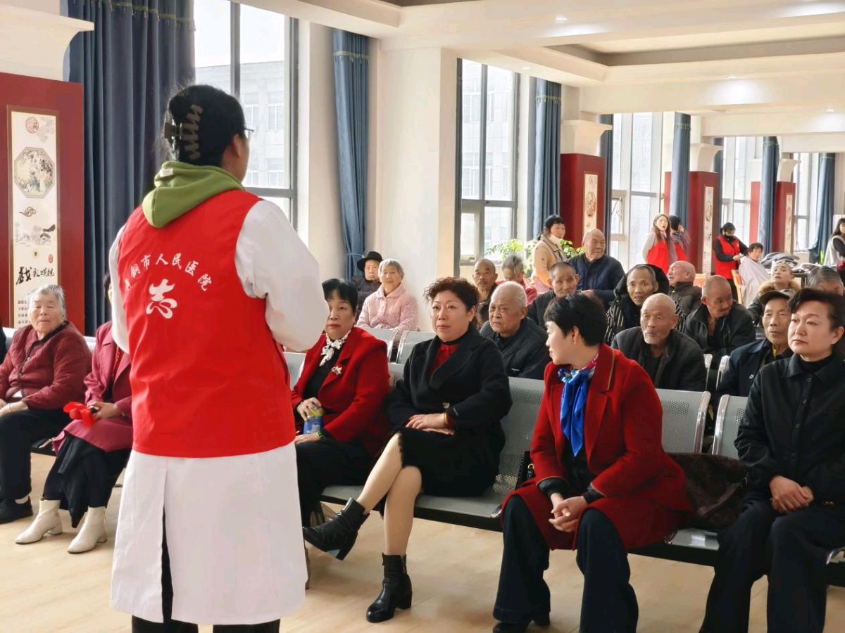 重阳安康“医”相伴，舞钢市人民医院义诊暖夕阳（图3）