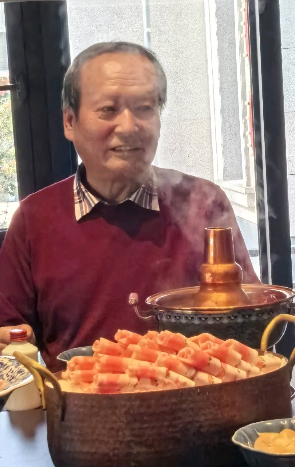 【两社动态】张富贵：文友欢聚共度佳节一一“国风两社”管理团队部分文友重阳节前夕相聚四海唐人街举行联谊午餐会（组诗5首）都市头条发布！（图35）