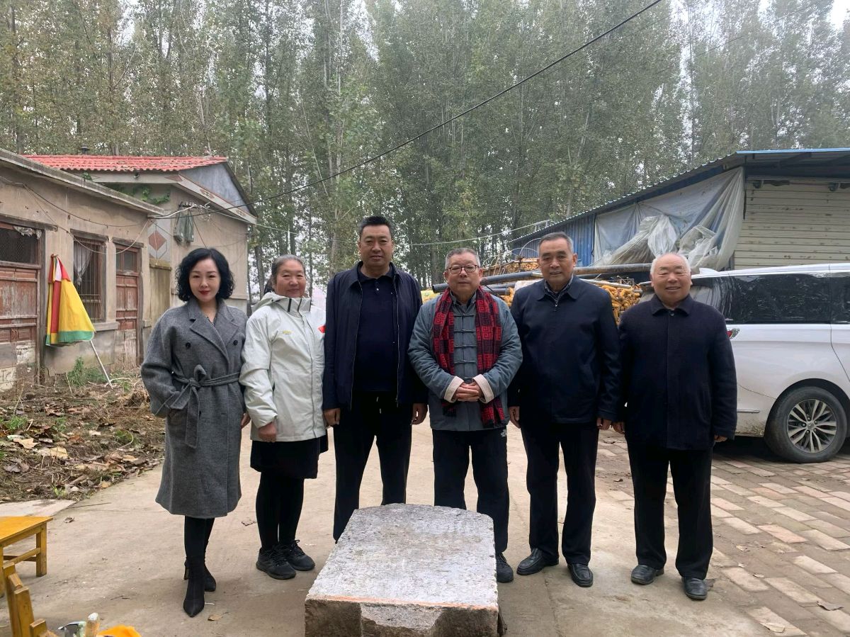 《拓碑寻史，雾散见真》文／薇观世界